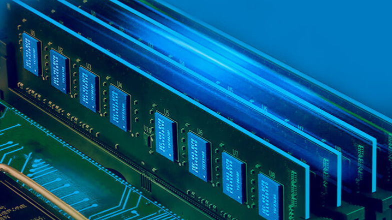 　该产品拥有高速内存，装备了4*DDR4内存卡槽，拥有64G高速内存兼容可靠。它的高频率大内存大幅提升了带宽，强劲的性能大大提升力量用户的工作效率。让用户不论何种环境都可以享受到高速流畅的体验。